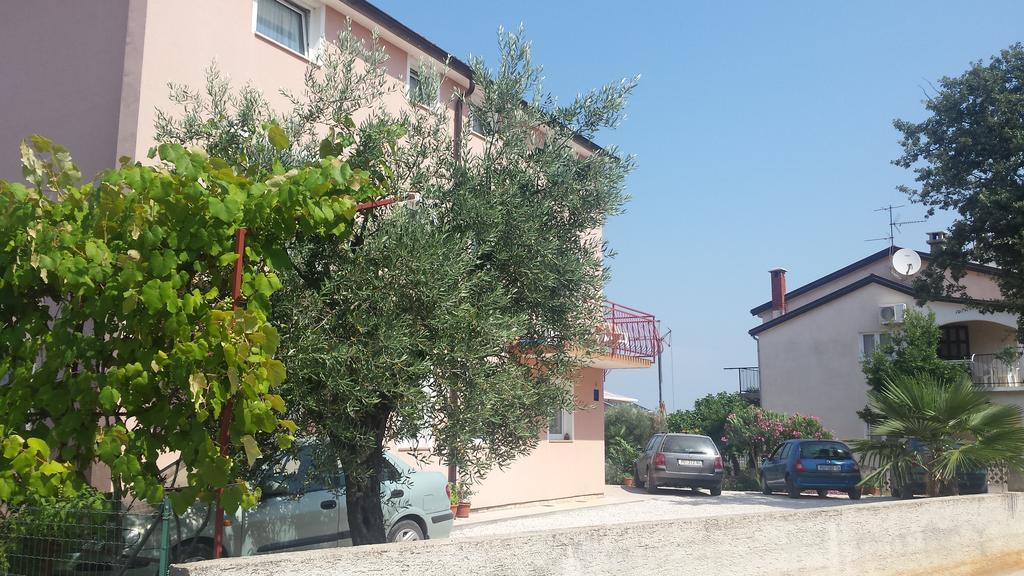 Apartment Studio Baric Porec Exterior photo
